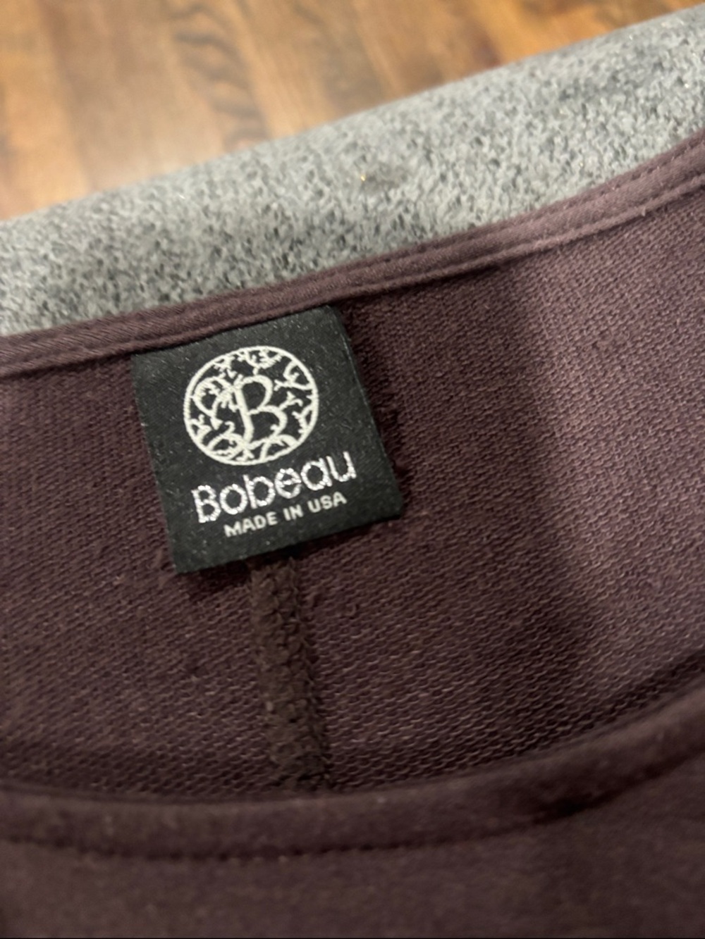 ⭐️2/$10 - bobeau brown crewneck top - Picture 2 of 3